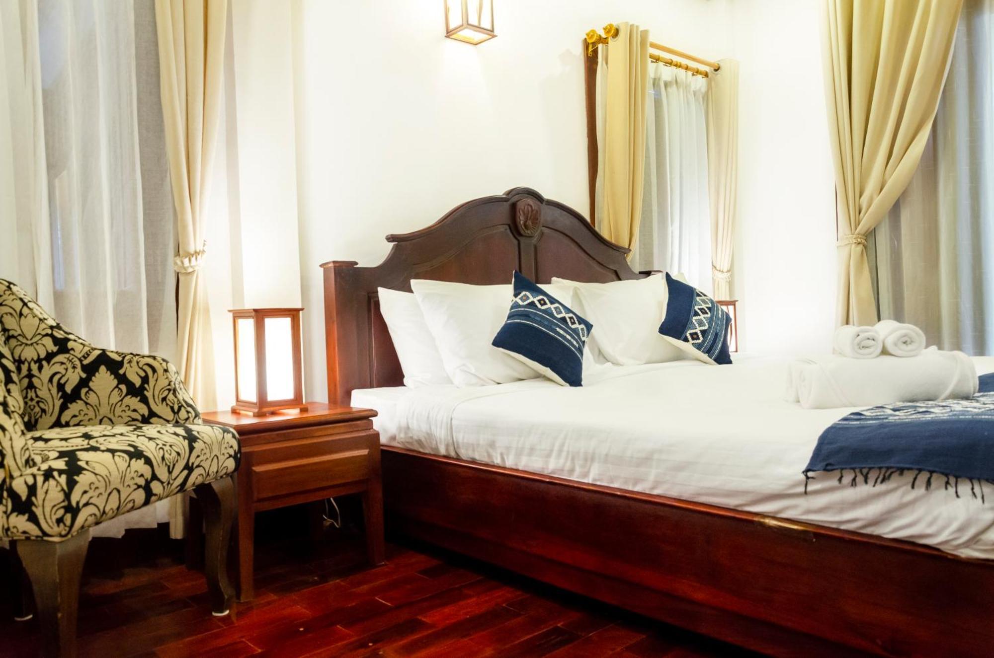วิลลา สมพงศ์ Bed & Breakfast หลวงพระบาง ภายนอก รูปภาพ