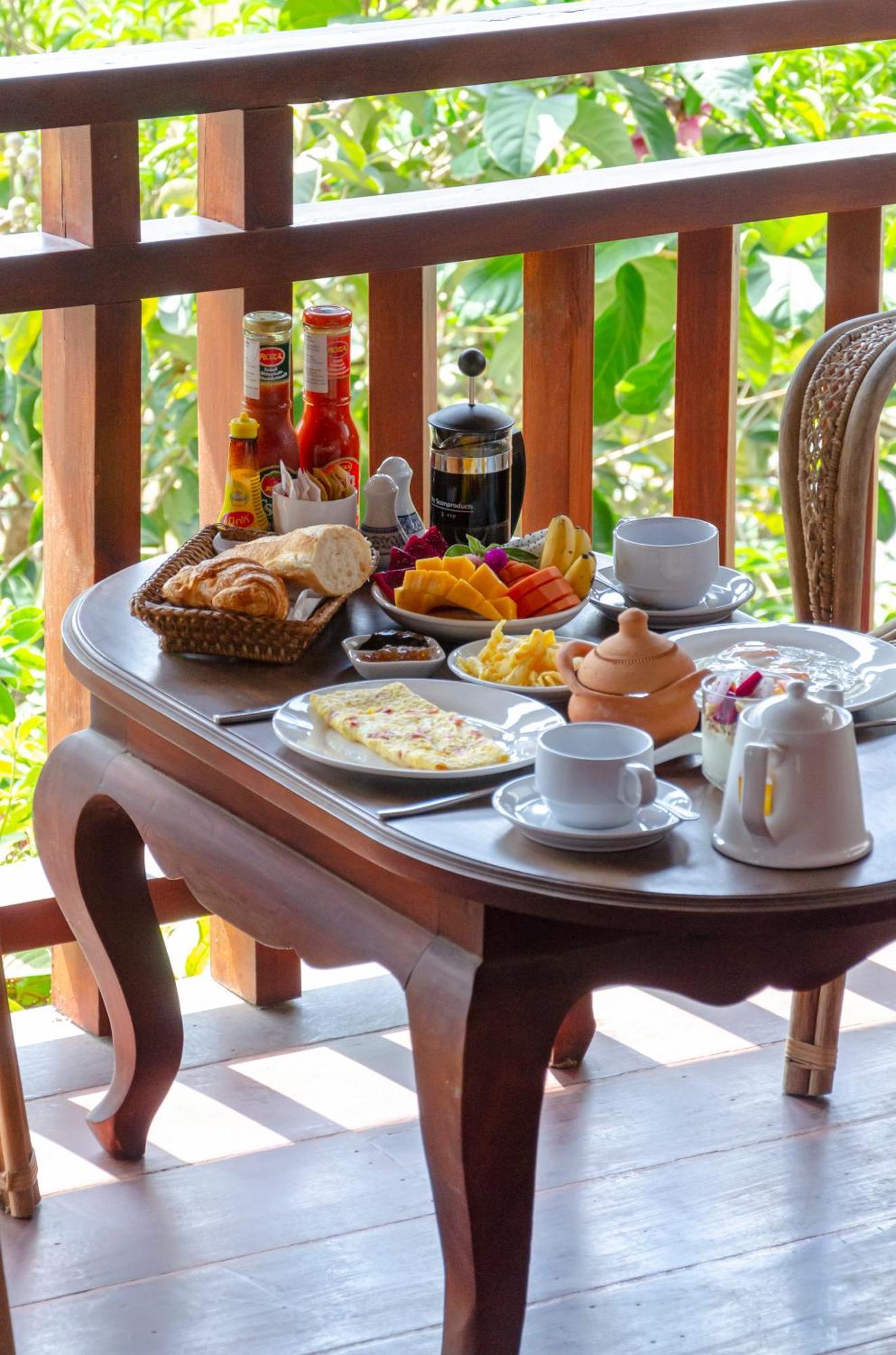 วิลลา สมพงศ์ Bed & Breakfast หลวงพระบาง ภายนอก รูปภาพ