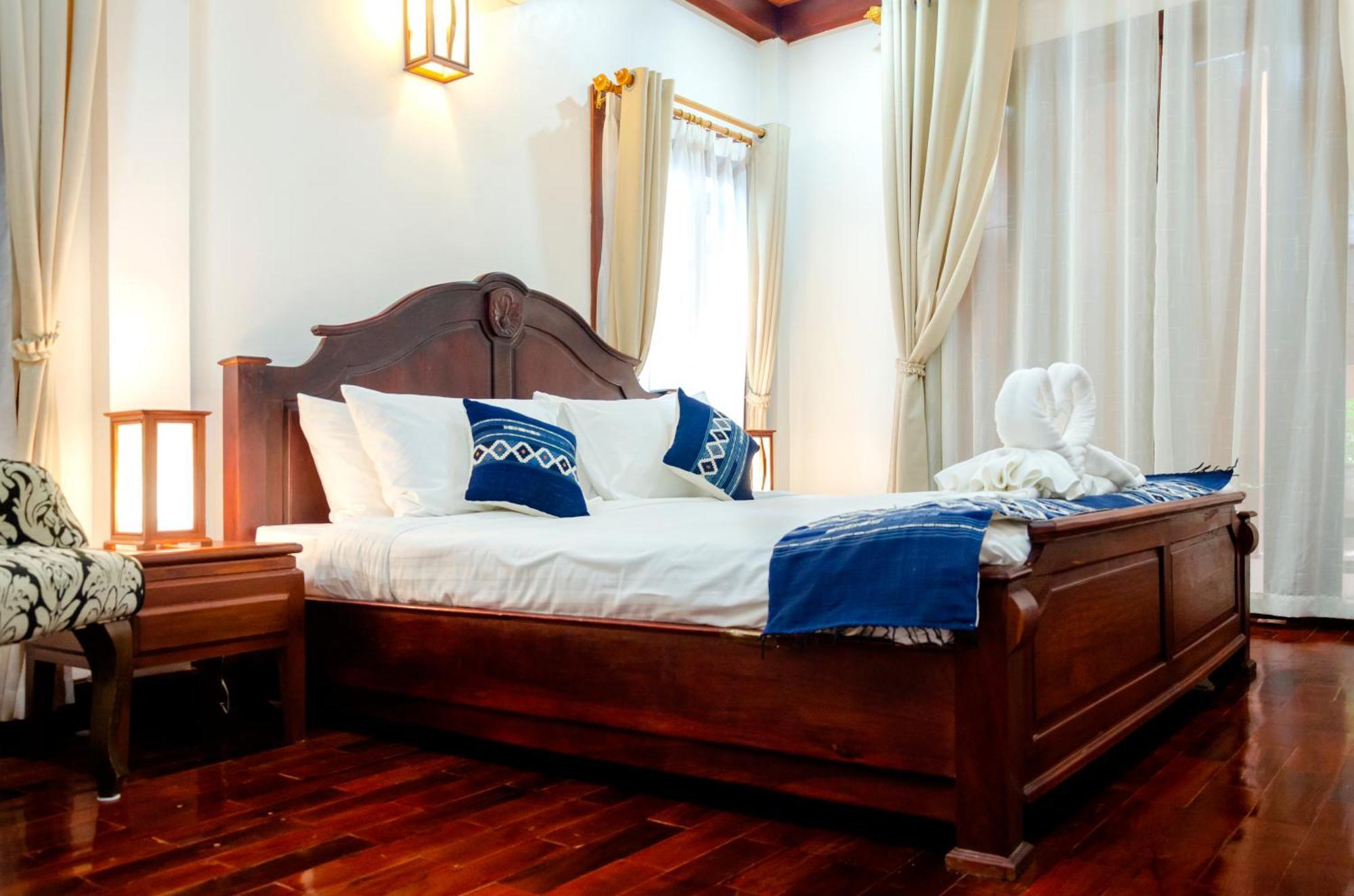 วิลลา สมพงศ์ Bed & Breakfast หลวงพระบาง ภายนอก รูปภาพ