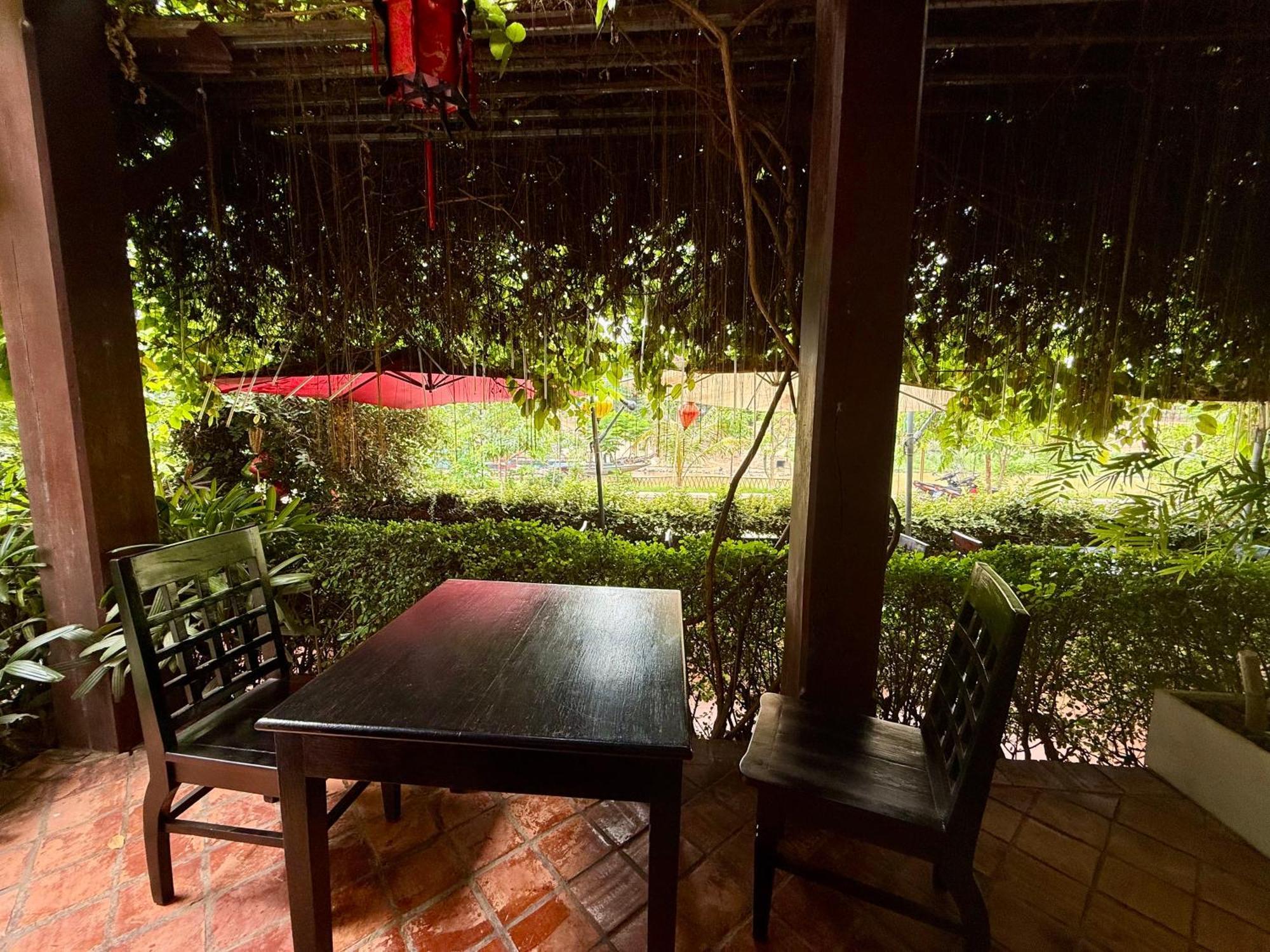 วิลลา สมพงศ์ Bed & Breakfast หลวงพระบาง ภายนอก รูปภาพ