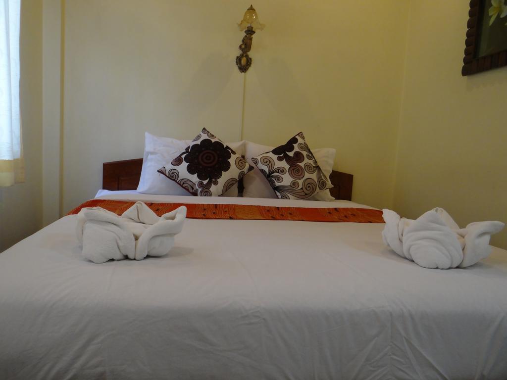 วิลลา สมพงศ์ Bed & Breakfast หลวงพระบาง ห้อง รูปภาพ