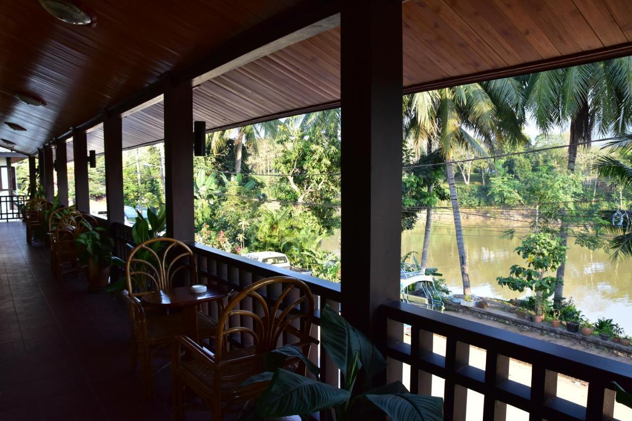 วิลลา สมพงศ์ Bed & Breakfast หลวงพระบาง ภายนอก รูปภาพ